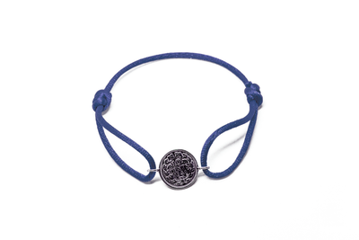 Lucky dime with satin band